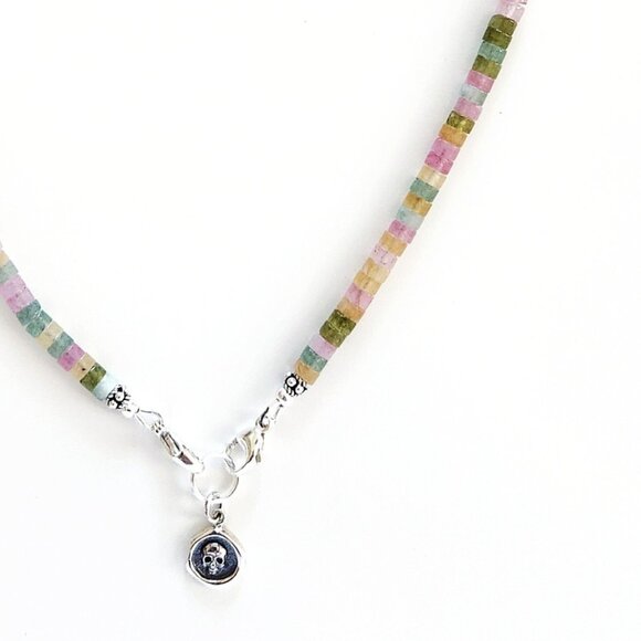 MINI JADE HEISHI W/ MINI 925 SILVER SKULL-16" - Picture 1 of 2